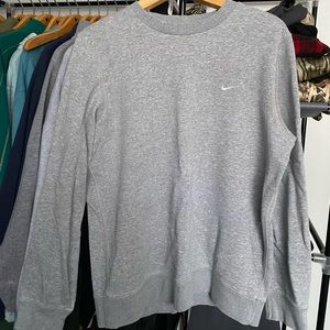 NIKE / VINTAGE GRAY CREWNECK / SIZE: M